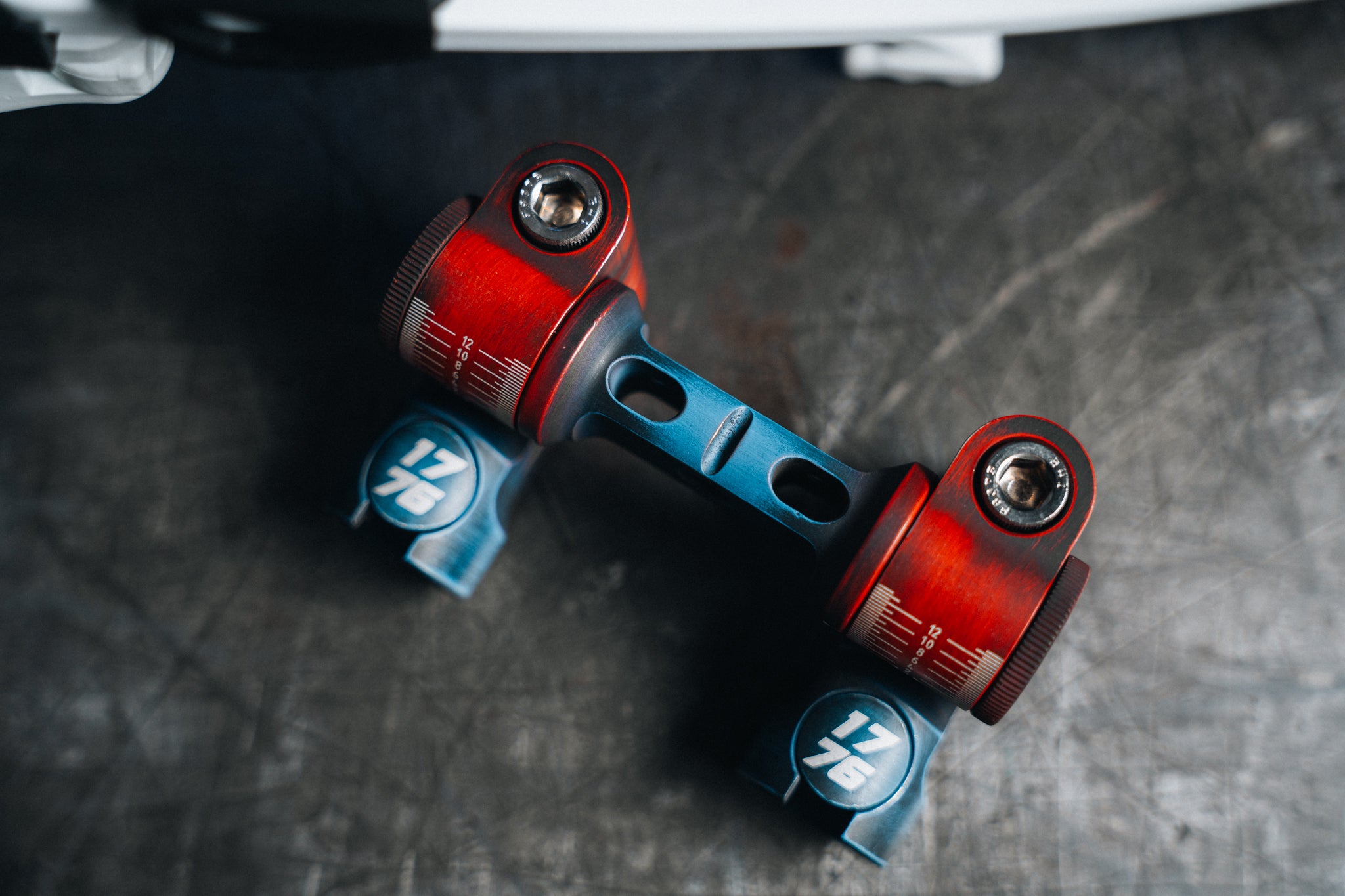 Atlas Single and Double V-Bar - 2026 Patriot Edition